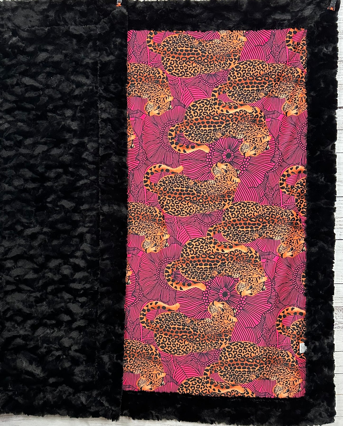 Leopard Hot Pink  Kaleidoscope on Black Tuscany 55x79 Large blanket